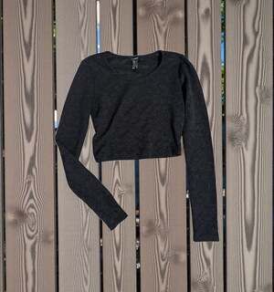 Forever 21 Women's Black Textured Lace Long Sleeve Crop Top